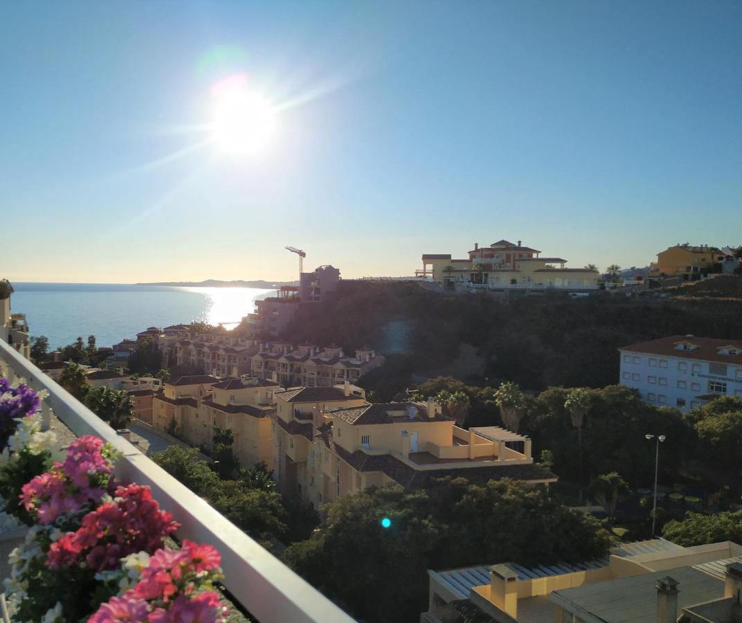 Pena Beach 3 Bedroom Duplex, Bbq, Pool, Sea Views, Benalmadena Ngoại thất bức ảnh
